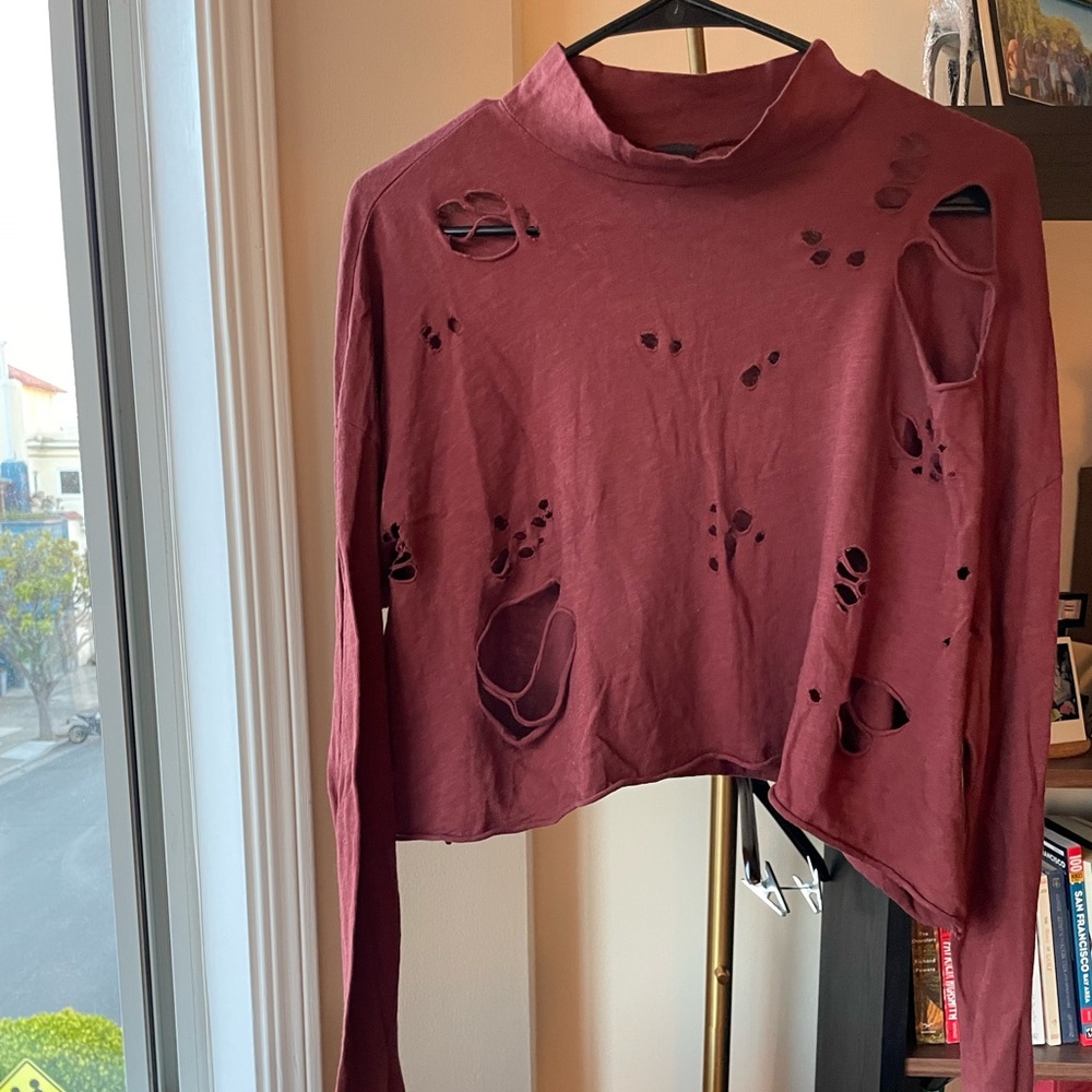 cropped burgundy top